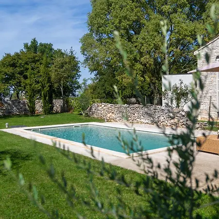 Beautiful Restored With Private Pool And Gardens