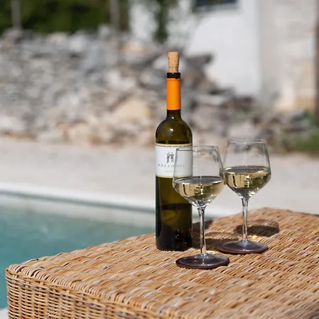 Beautiful Restored With Private Pool And Gardens Sveti Petar u Sumi
