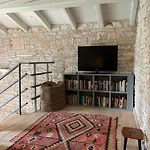 Beautiful Restored With Private Pool And Gardens Sveti Petar u Sumi