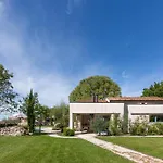 Beautiful Restored With Private Pool And Gardens Villa *