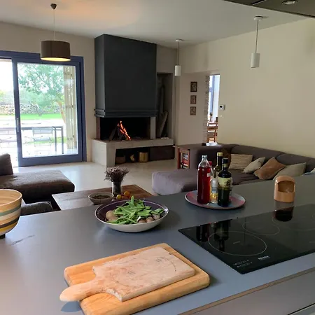Beautiful Restored With Private Pool And Gardens 빌라 *